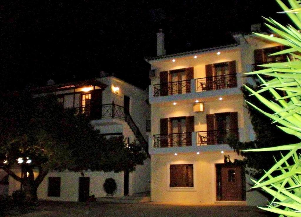 Olympion Apartments Stafylos Bagian luar foto