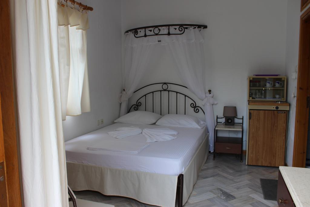 Olympion Apartments Stafylos Bagian luar foto
